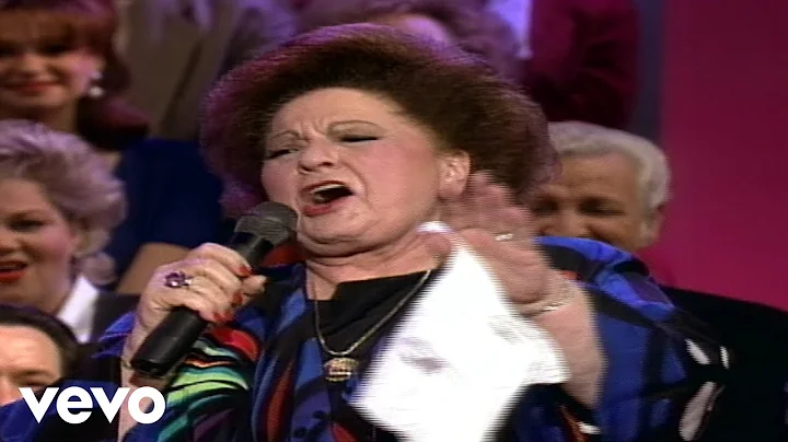 Bill & Gloria Gaither - What A Lovely Name [Live] ...