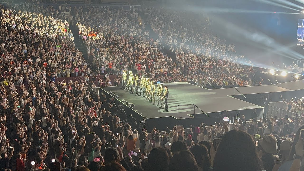 Seventeen | Rock With You | Be the Sun Tour | Vancouver
