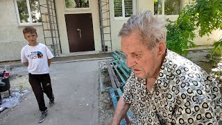 Нашли потерянного деда Стройка в Мариуполе и Побили за черешню