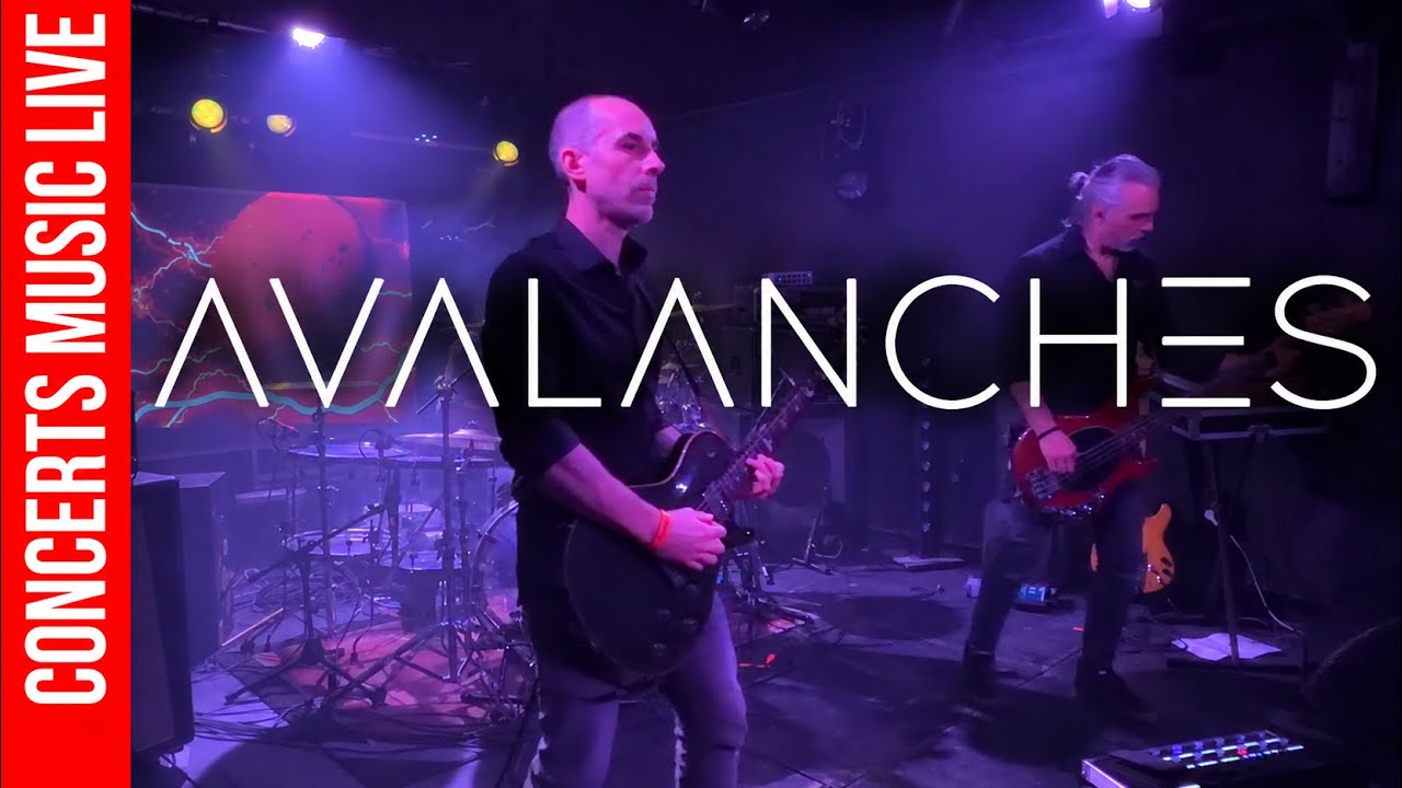 Смотреть «AVALANCHES – Live @ Salle Emeraude, Bressuire (France) | April 4, 2026 | Full Concert 4K» на YouTube Смотреть «AVALANCHES – Live @ Salle Emeraude, Bressuire (France) | April 4, 2026 | Full Concert 4K» на YouTube