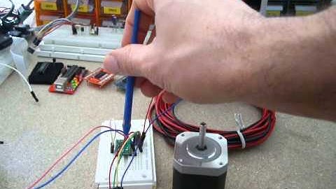 Set output current limit on Pololu A4988 stepper driver