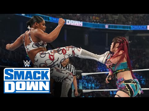 Bianca Belair & Charlotte Flair vs. Bayley and IYO SKY: SmackDown highlights, Aug. 18, 2023