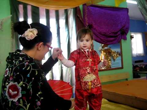 הצגת תחפושת הסינית של תמר בגן נטף, פורים 3-2012