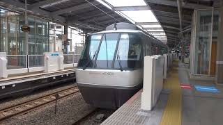 小田急線　本厚木駅　5000系回送通過&EXEa発車