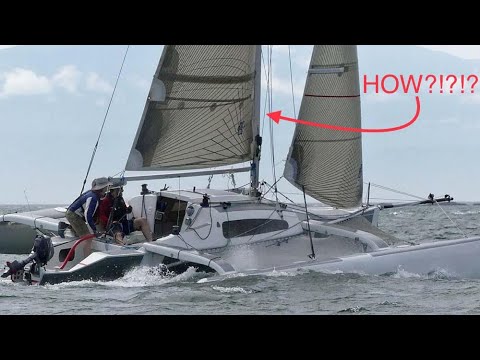 ⁣How to Raise and Lower the Mast on a Foldable Trimaran