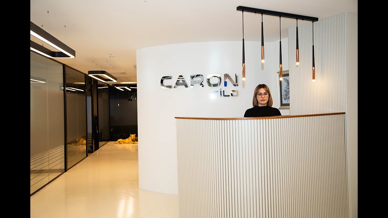 Caron, Office