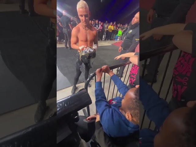 Darby Allin SIGNS a WWE Title for a Young Fan #shorts class=