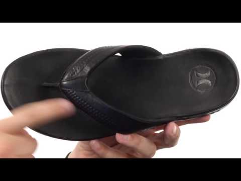 hurley phantom free motion sandal