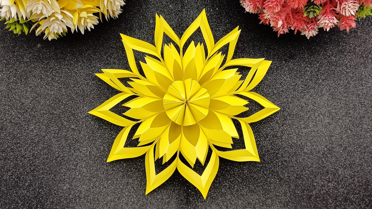 How To Make Paper Snowflakes Easy - Paper Snowflakes Tutorial