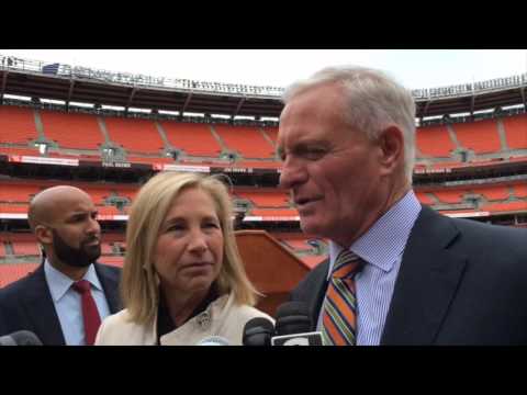 Video: Hur Cleveland Browns Ägare Jimmy Haslam Amassed En $ 3 miljarder Fortune