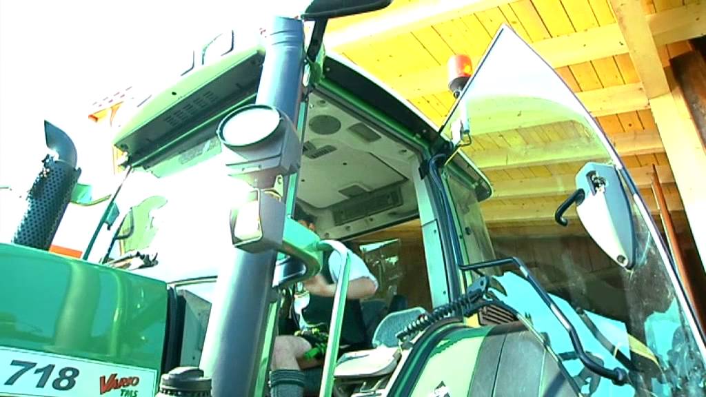 Burschenverein klaut Münchner Augustiner-Maibaum!