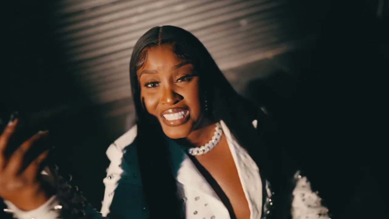 Daysha Taylor - Taylor Made [Official Music Video] - YouTube