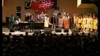 Miniatura de vídeo de "Andrae Crouch - Amazing Grace"