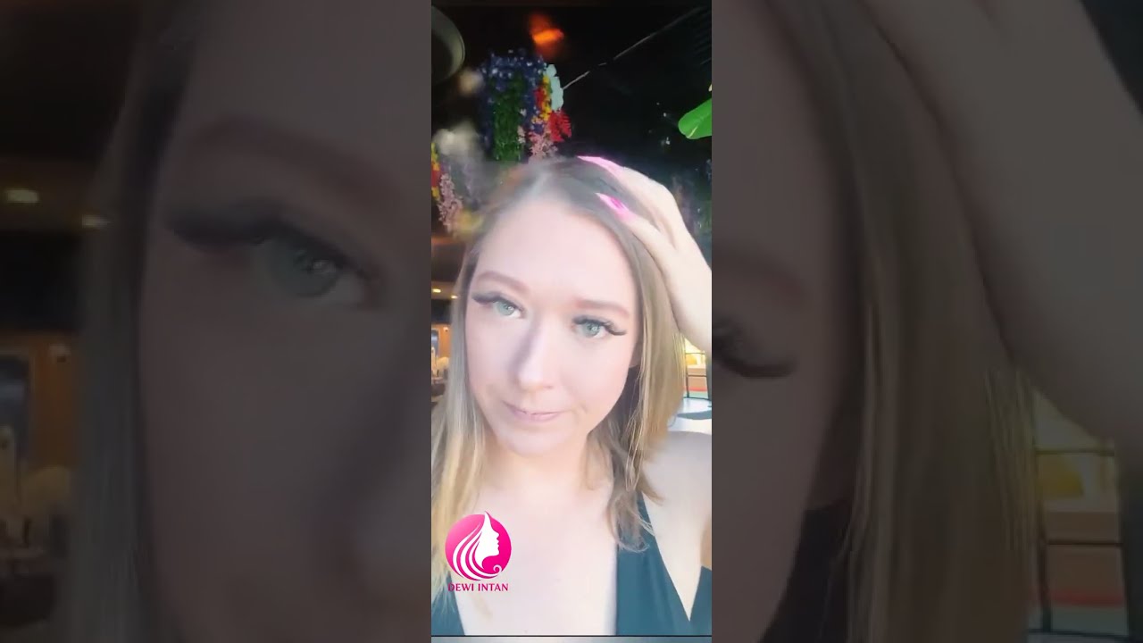 Рутины 🎉🎉 Сексуальная молодая мама в черных шортах