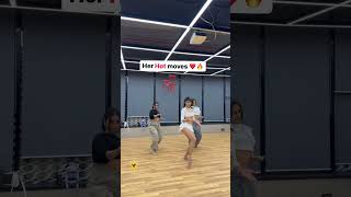 Jackie Fernandez setting the internet on fire with her moves to the viral hit ‘Yimmy Yimmy' 💃🎶