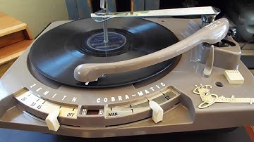 Zenith Stroboscope automatic record changer playing a 78.