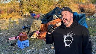 A Thanksgiving Gift From The Homeless-Powered By The Jackery Explorer 1500 V2