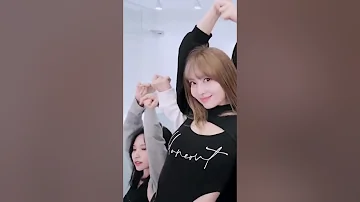 [Twice - Momo] Momo Sexy Moment