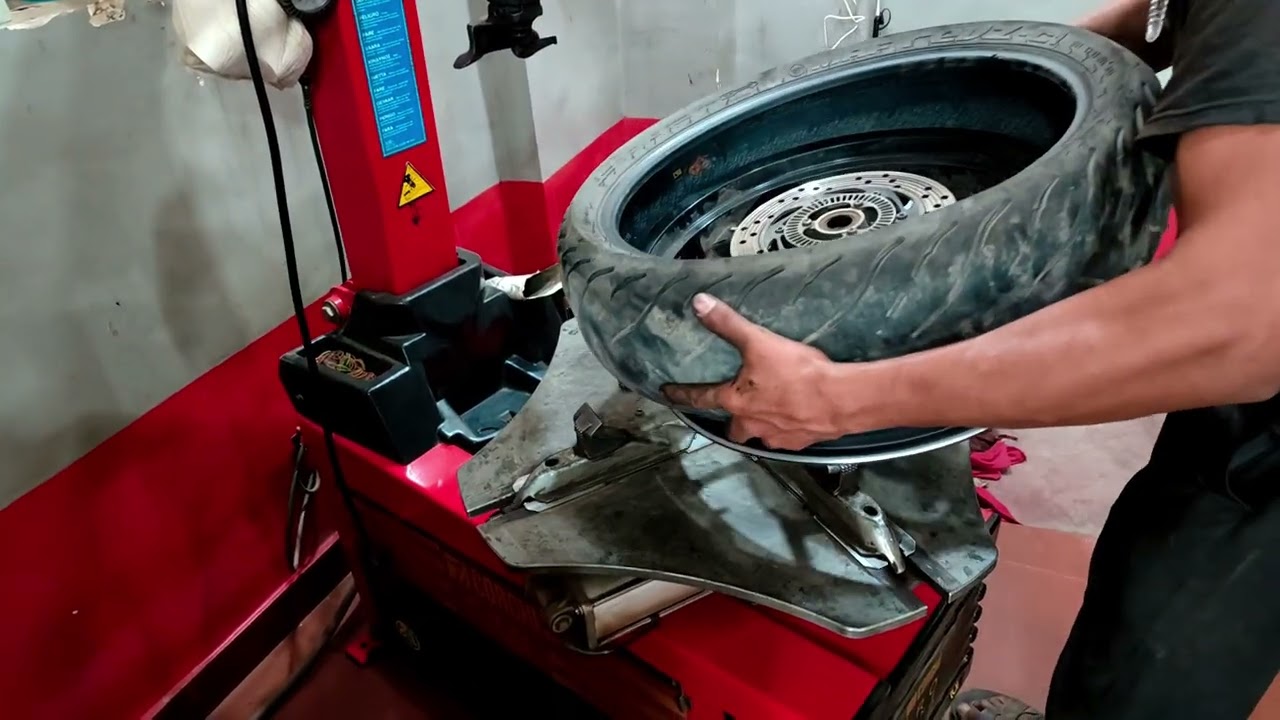 Replacing stock tyres to MRF REVZ-D