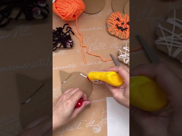 ダンボールと毛糸で作るハロウィンガーランドNEW!