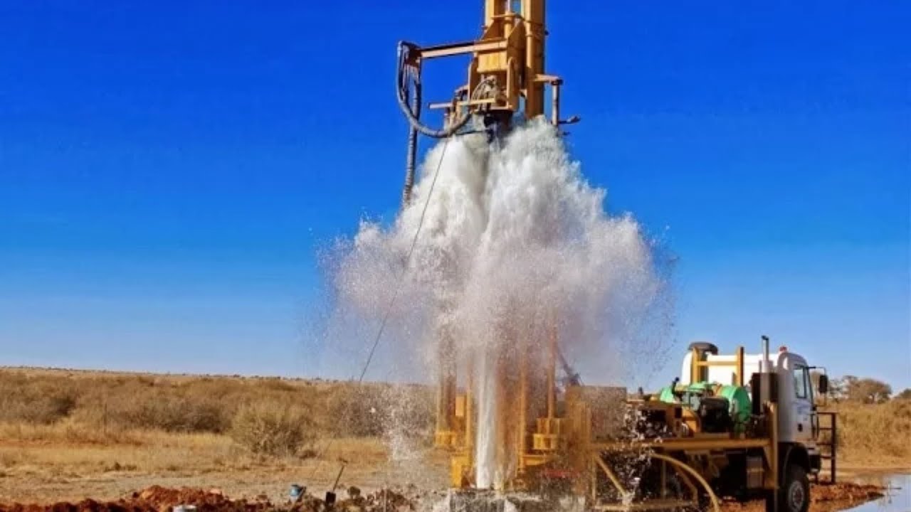 DRILLING BOREWELL COMING WATER IN SARDHAPOOR