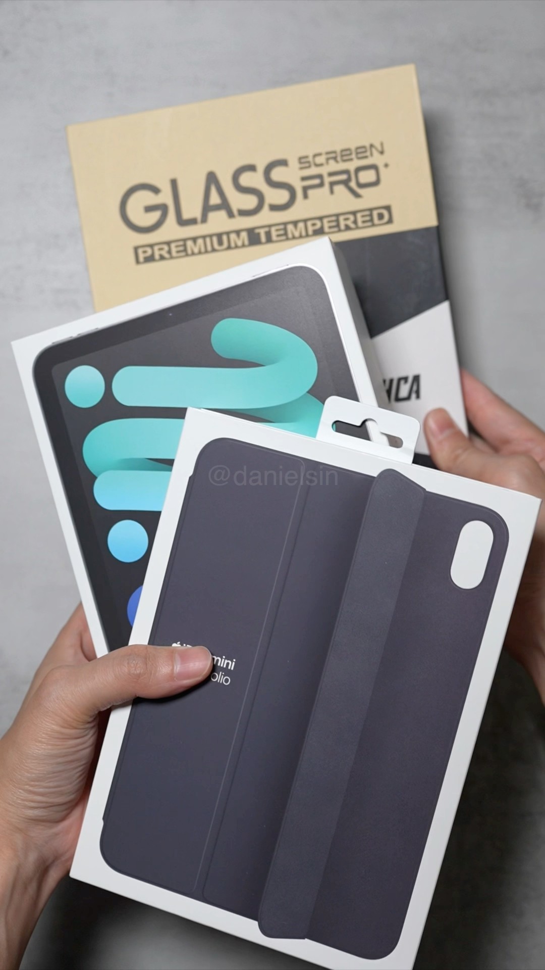 iPad Mini 7th Gen in Space Gray with Smart Folio Unboxing! - YouTube