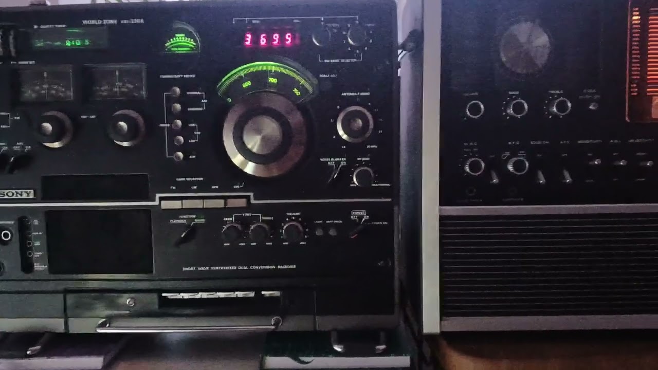 Sony CRF 330K & Hitachi KH 5000 SW 3.6 MHz Radio amateurs 