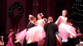 Party Scene Nutcracker 08