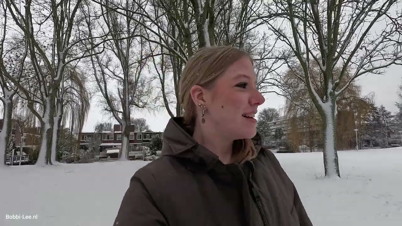 SNEEUW PRET met mijn VRIENDEN Merel, Boaz en Stijn. Ons BALKON lag TE VOL met SNEEUW!   
