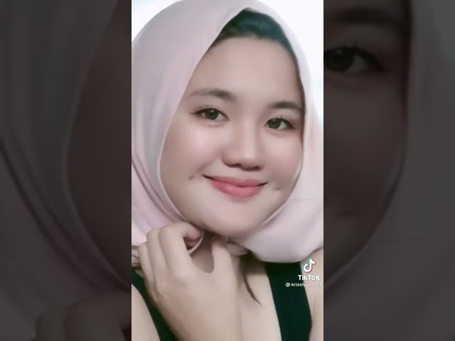 TIK TOK cantik Isabella class=