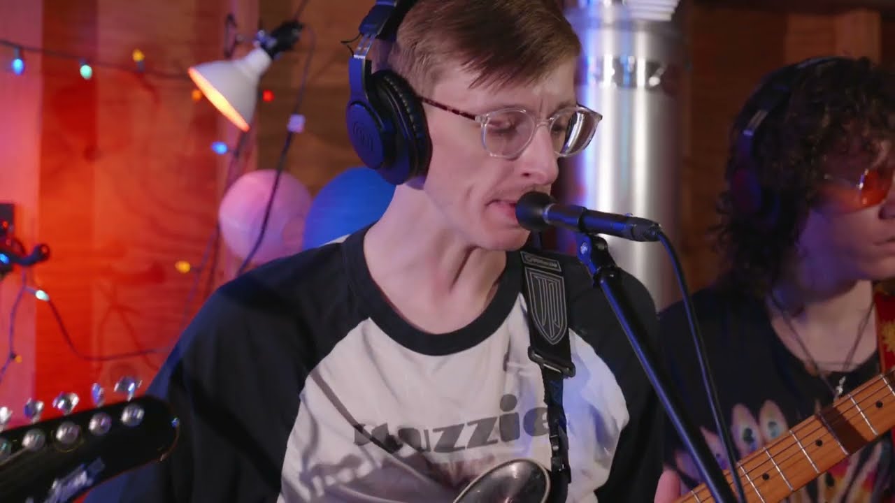 Fluid Druid - The Manta Death Ray - Live in Zach's Basement