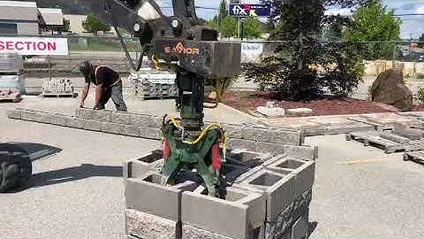 Versa-Lift Block Grapple with Allan Block