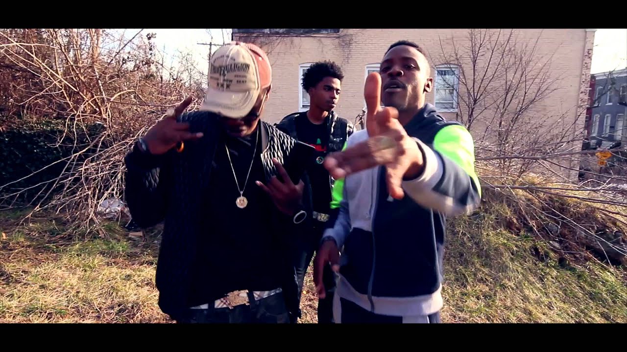 MONEYBAGQUILEZ FT MBT DEBO- TRAP OR DIE/FUCK RAP