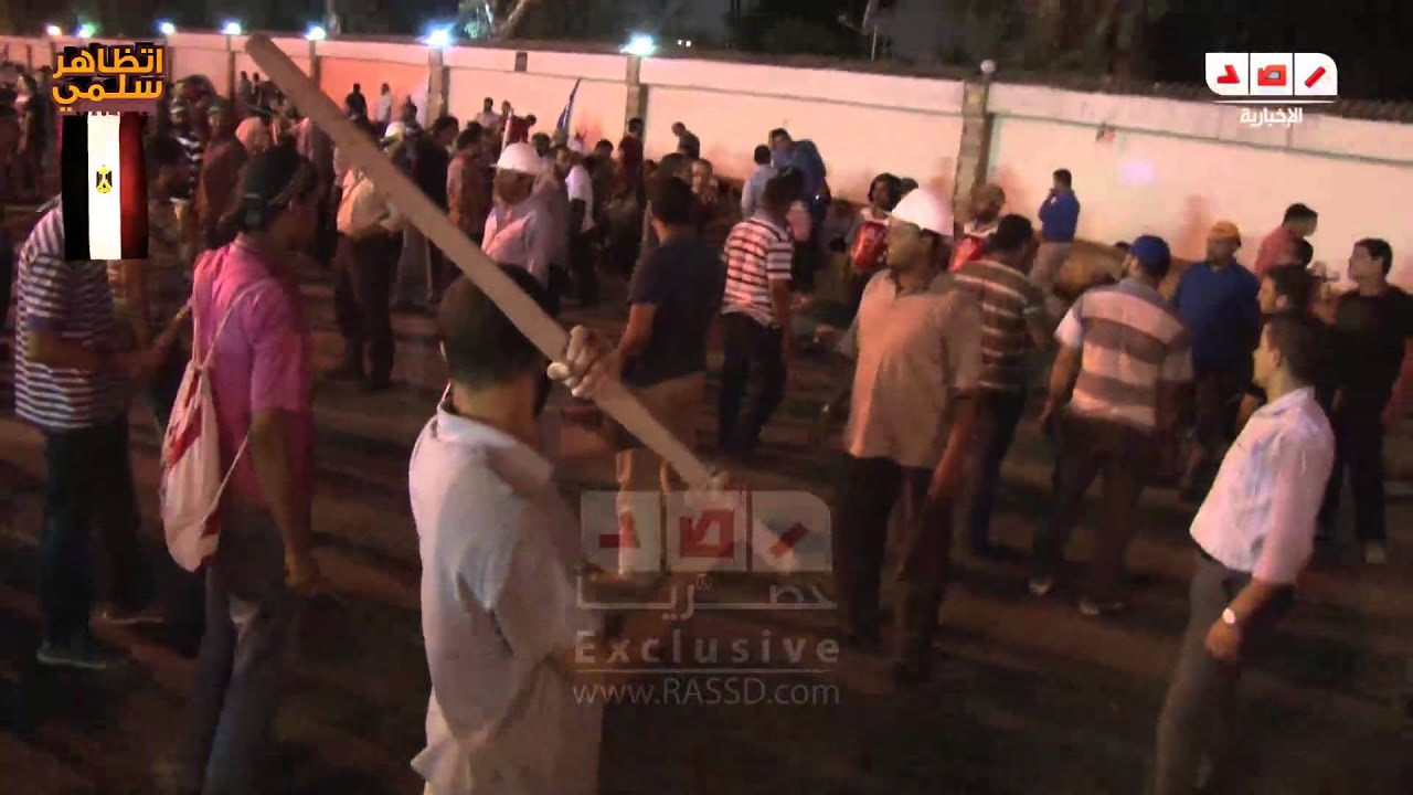 رصد | استعداد متظاهروا رابعة العدوية قبل ساعات من 30-6