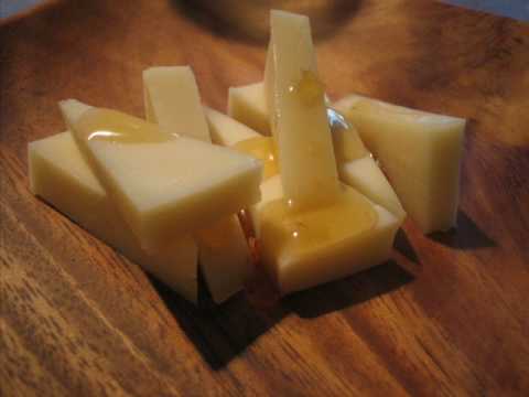 洋楽 S.C.H. / IT'S ALL ABOUT THE CHEDDAR Cheez-It Grooves Sharp White Cheddar Crispy Cracker Chips
