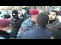 Ոստիկաններն ընդդեմ Փաշինյանի ակցիայի ընթացքում քաշքշեցին Yerkir Daily ի աշխատակցին