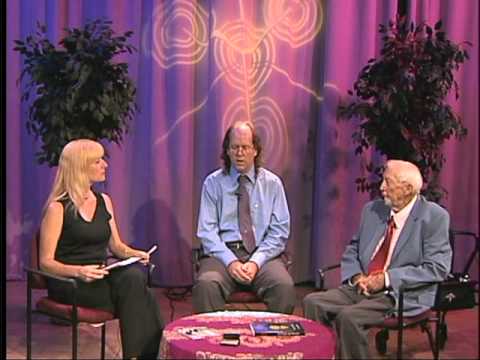 Cosmic Chronicles- Wendelle Stevens & Rick Keefe on S4 of Area 51 (1 of 6).mpg