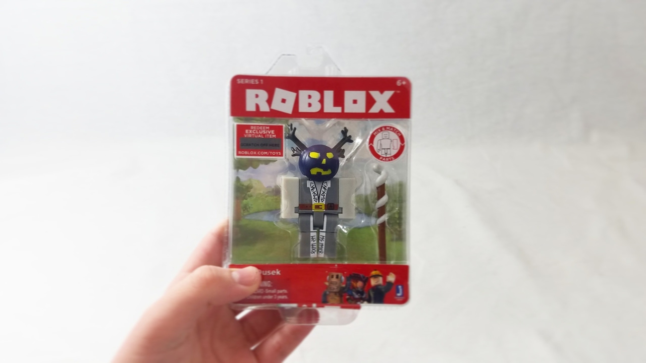 Roblox Matt Dusek Core Pack Opening And Review Youtube - roblox matt dusek figure pack