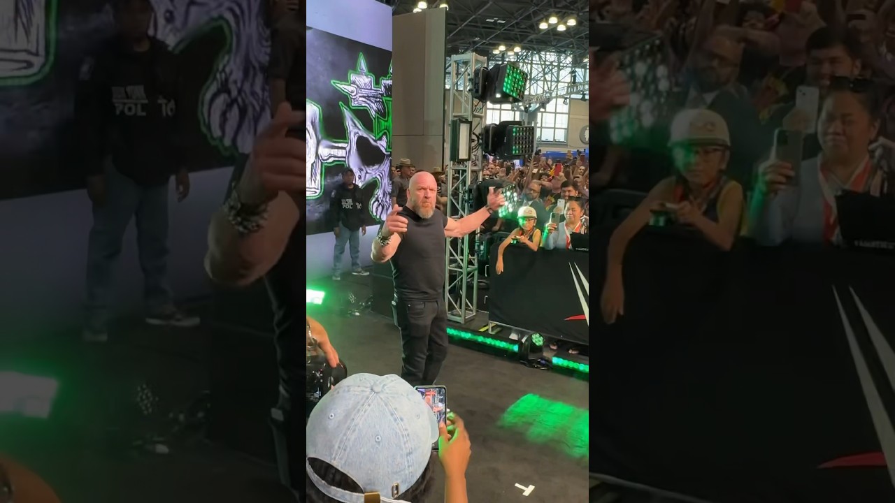 Triple H Surprise Entrance at Fanatics Fest!👀 