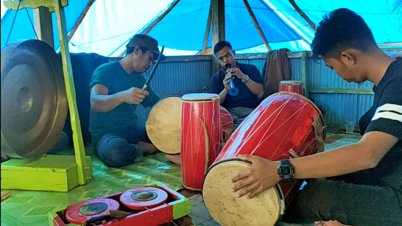 Alunan nada gendang sumanga' gendang adat maros