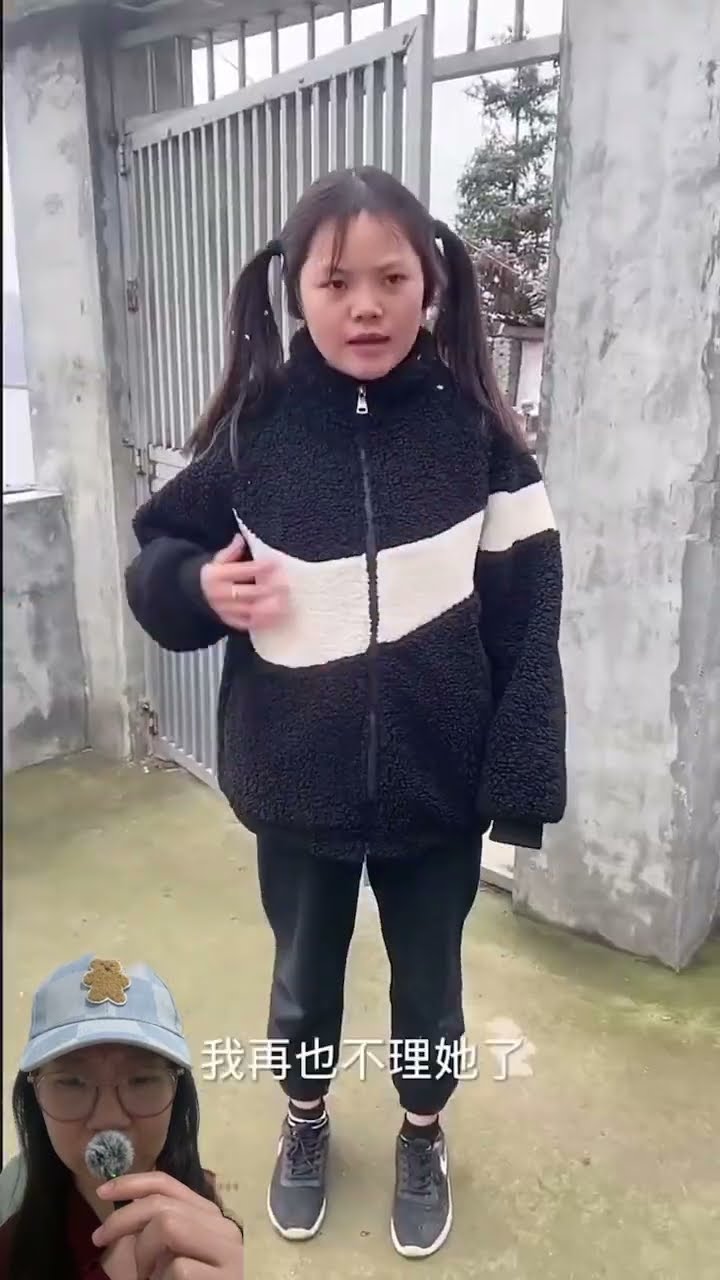 MAIN LEMPAR SALJU SERU SEKALI #shorts