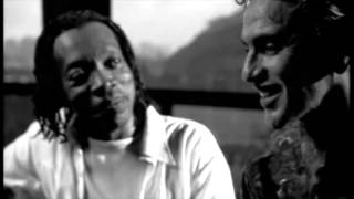 Video thumbnail of "Milton Nascimento & Caetano Veloso - A TERCEIRA MARGEM DO RIO - High Quality"