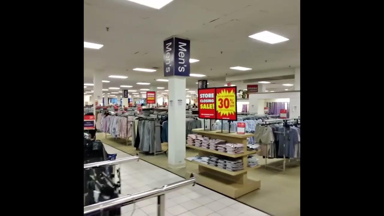 Dillards clearance store final days before closing University Mall