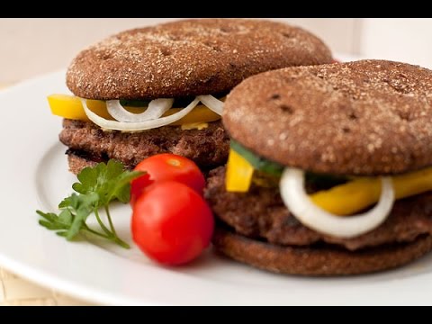 Видео рецепт Домашний гамбургер с ржаным хлебом