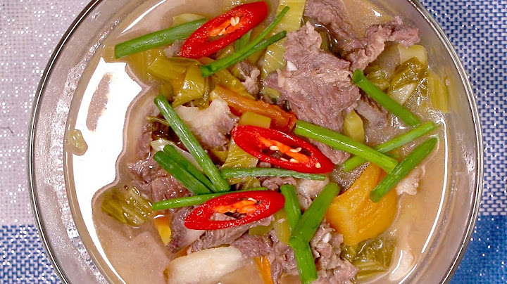 Canh dưa chua nấu thịt lợn