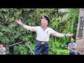 9 Мая - День Победы. Дед танцует "Яблочко" / May 9 - Victory Day. Grandfather dancing "Yablochko"