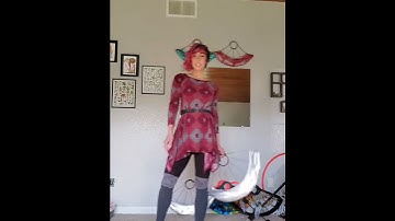 Beginner fire fan tutorial,  Open grip forward weave