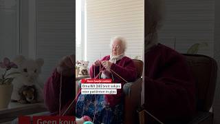 Download Lagu 🥰 Oma Wil (88) breit sokjes voor patiënten in gips 🧶 #utrecht #oma MP3 Download Lagu 🥰 Oma Wil (88) breit sokjes voor patiënten in gips 🧶 #utrecht #oma MP3