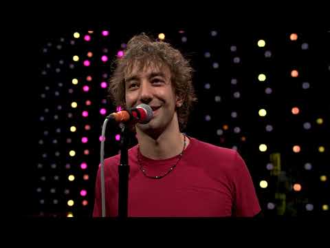 Video: Albert Hammond, Jr. Valor Neto