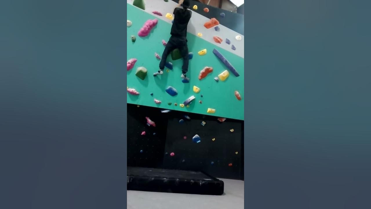 Deadpoint Bouldering V1 Blue Overhang Ladder YouTube
